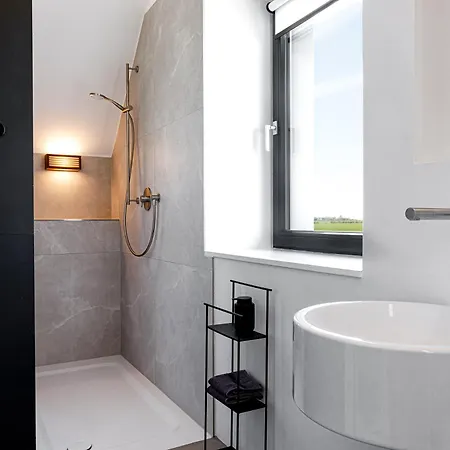 Prázdninový dům Ostseenahe Urlaubsarchitektur, Sauna, Kaminofen 120 Qm Fehmarn
